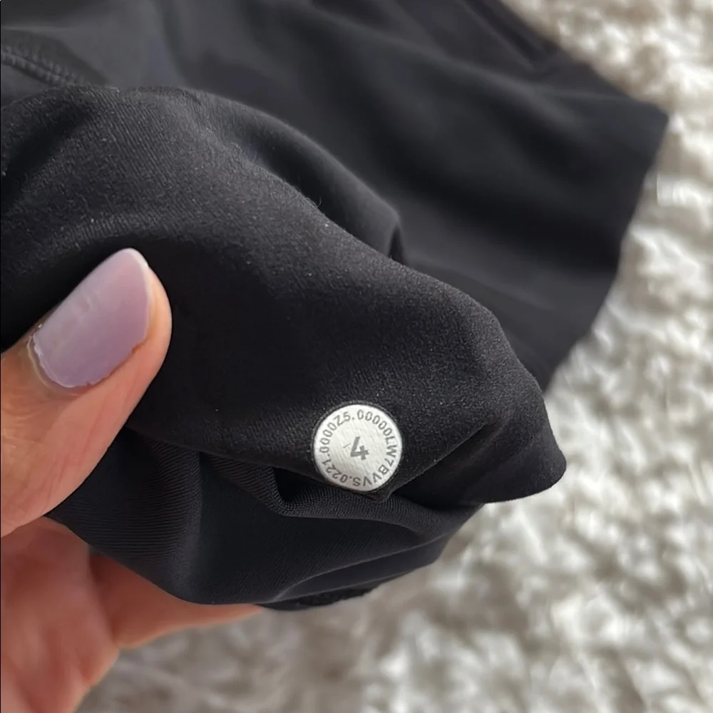 Black Camouflage lululemon invigorate shorts 6in inseam size 4
